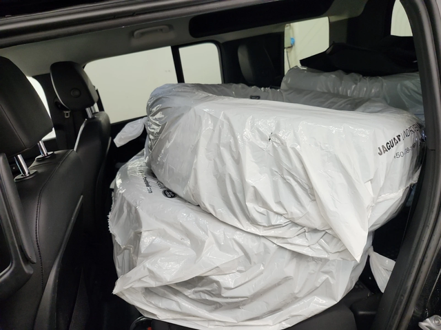 Land Rover Defender 110 S AWD - автомобили, коли, обяви за нови и употребявани 12