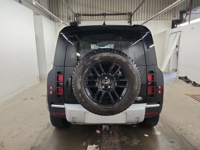 Land Rover Defender 110 S AWD - автомобили, коли, обяви за нови и употребявани 5