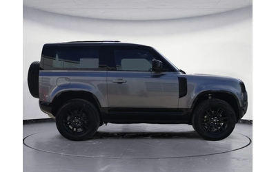 land-rover-defender - 4