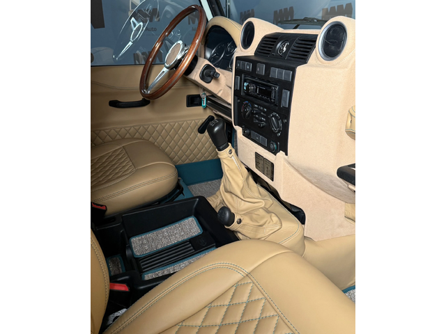 Land Rover Defender 110* Тунинг* Тапицерия* 1/1 - автомобили, коли, обяви за нови и употребявани 10