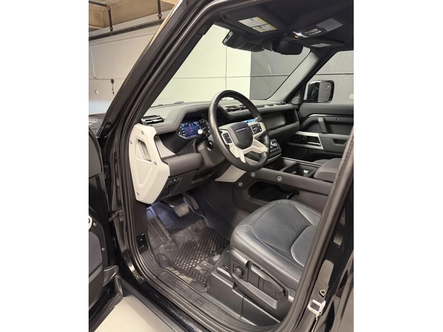 Land Rover Defender 110 * P300 * 360 КАМЕРА * CARFAX * - автомобили, коли, обяви за нови и употребявани 6