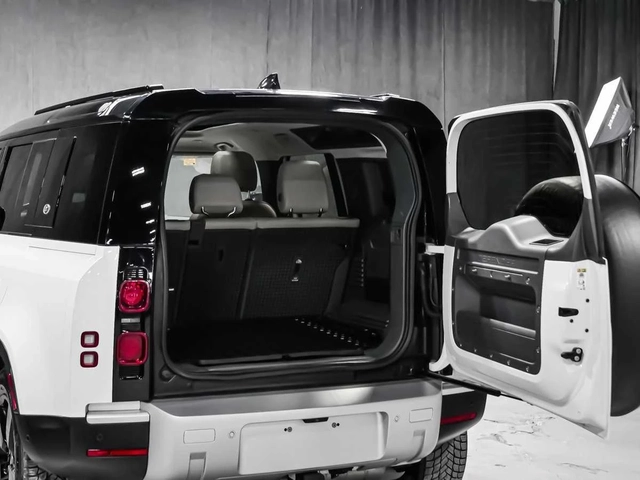 Land Rover Defender * * CARFAX * * АВТО КРЕДИТ * * - автомобили, коли, обяви за нови и употребявани 5