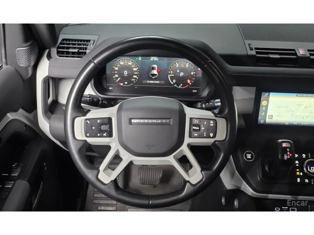 Land Rover Defender | AWD | Air Suspension | 360  Camera | ACC - автомобили, коли, обяви за нови и употребявани 4