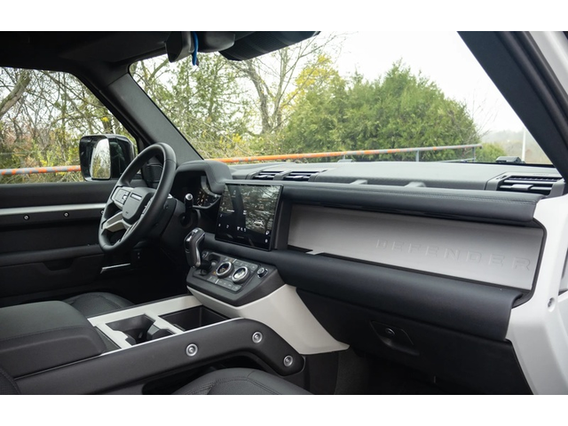 Land Rover Defender Defender D300 MHEV X-Dynamic SE - автомобили, коли, обяви за нови и употребявани 7