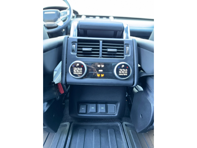 Land Rover Discovery SE/R-Dynamic/NAVI/P360/PANO/LED/Full/13 хил.км.!!! - автомобили, коли, обяви за нови и употребявани 12