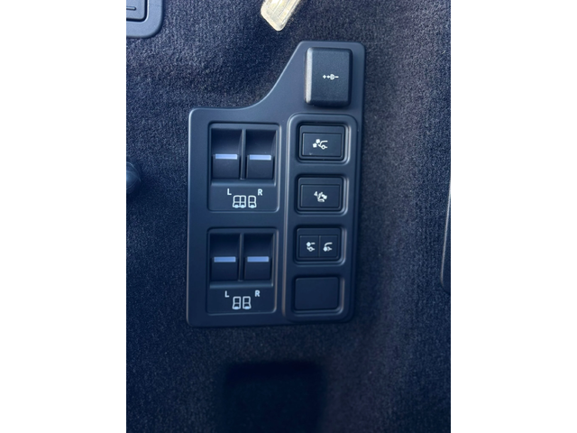 Land Rover Discovery SE/R-Dynamic/NAVI/P360/PANO/LED/Full/13 хил.км.!!! - автомобили, коли, обяви за нови и употребявани 14