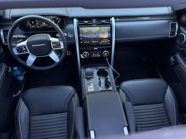 Land Rover Discovery SE/R-Dynamic/NAVI/P360/PANO/LED/Full/13 хил.км.!!! - автомобили, коли, обяви за нови и употребявани 7