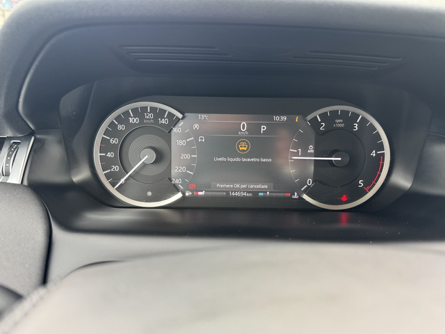 Land Rover Discovery Sport - автомобили, коли, обяви за нови и употребявани 10