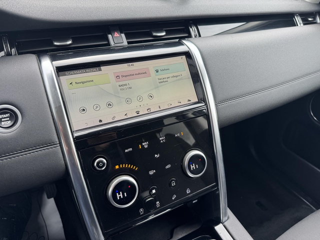 Land Rover Discovery Sport - автомобили, коли, обяви за нови и употребявани 12