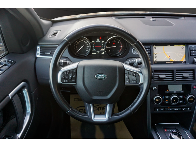 Land Rover Discovery Sport 2.0 TD4 HSE LUXURY PANORAMIC - автомобили, коли, обяви за нови и употребявани 8