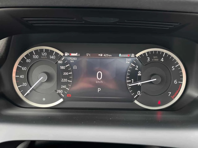 Land Rover Discovery Sport | R Dynamic SE | ПОДГРЕВ | ПАНОРАМА | - автомобили, коли, обяви за нови и употребявани 7