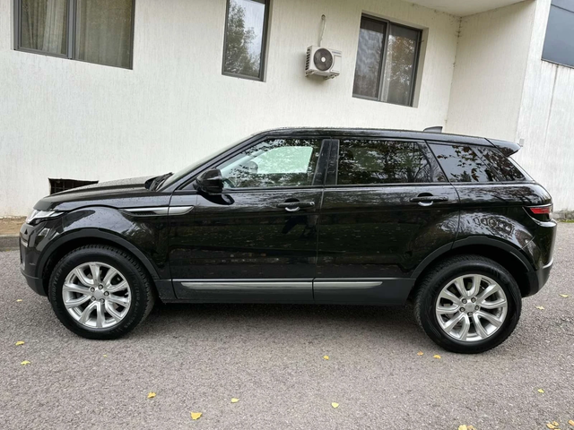 Land Rover Evoque 2.0D / 4x4 - автомобили, коли, обяви за нови и употребявани 3