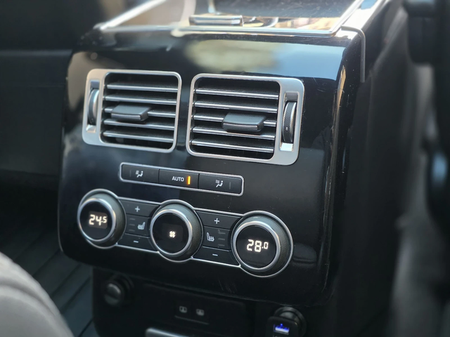 Land Rover Range rover Range Rover VOGUE LONG* 4. 4d V8* MERIDIAN* PANO* - автомобили, коли, обяви за нови и употребявани 12