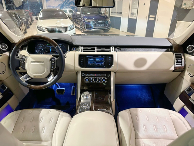 Land Rover Range rover Range Rover VOGUE 5.0SV * AUTOBIOGRAPHY* LONG* 3xT - автомобили, коли, обяви за нови и употребявани 7