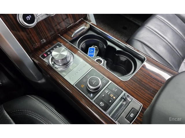 Land Rover Range rover VOGUE SE DIESEL ТОП НИВО НА ОБОРУДВАНЕ - автомобили, коли, обяви за нови и употребявани 11