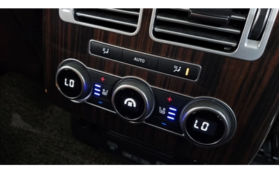 Land Rover Range rover 5.0 SC Vogue SE | HUD| Адаптив круиз| 360  кам.| М - автомобили, коли, обяви за нови и употребявани 16