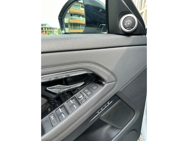 Land Rover Range Rover Evoque P200 R-Dynamic Всички Екстри Швейцария - автомобили, коли, обяви за нови и употребявани 8