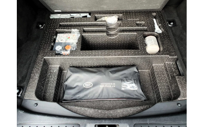 Land Rover Range Rover Evoque 2.0td4/150/4x4/SE - автомобили, коли, обяви за нови и употребявани 15