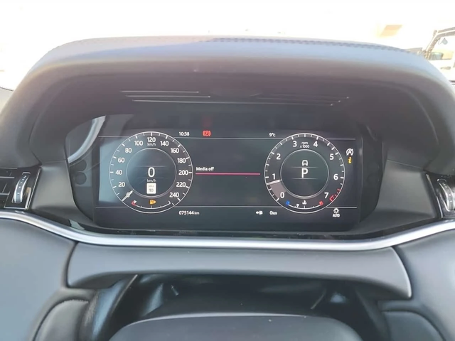 Land Rover Range Rover Evoque P250 SE| ПАМЕТ| PANO| 2 KЛЮЧА| - автомобили, коли, обяви за нови и употребявани 9