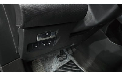 Land Rover Range Rover Evoque D150 S - автомобили, коли, обяви за нови и употребявани 12