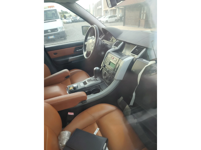 Land Rover Range Rover Sport 2.7TDV6 - автомобили, коли, обяви за нови и употребявани 5