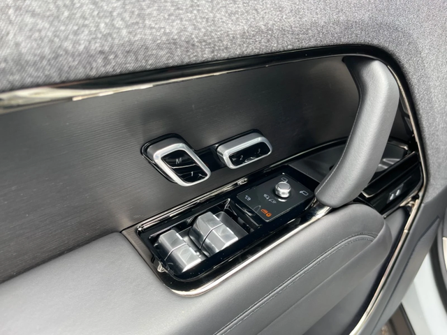 Land Rover Range Rover Sport D350 Sport - автомобили, коли, обяви за нови и употребявани 14