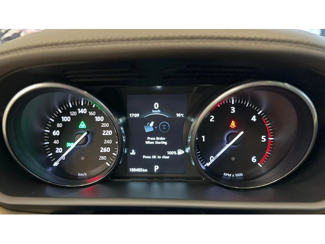 Land Rover Range Rover Sport HSE SDV6* 7-Местен* Лизинг* Pano* - автомобили, коли, обяви за нови и употребявани 10