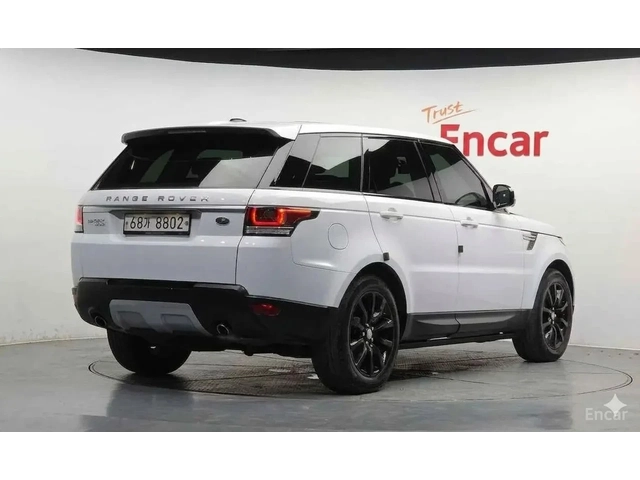 Land Rover Range Rover Sport 3.0 SDV6 HSE | Панорама | Кожа | Memory - автомобили, коли, обяви за нови и употребявани 1