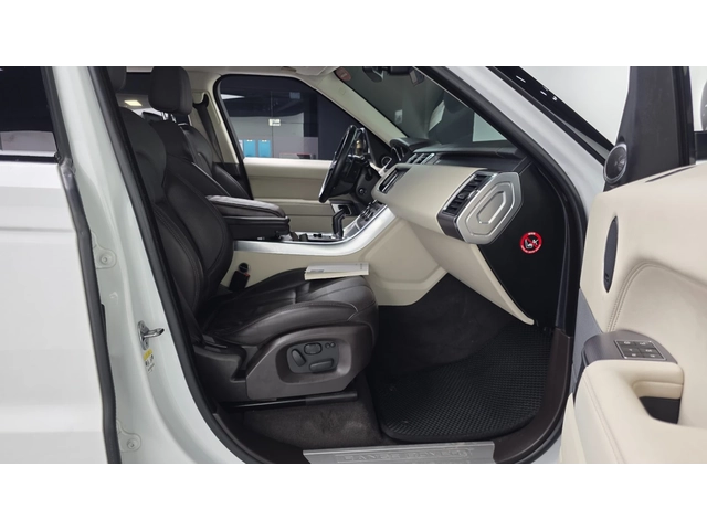 Land Rover Range Rover Sport 3.0 SDV6 HSE | Панорама | Кожа | Memory - автомобили, коли, обяви за нови и употребявани 8