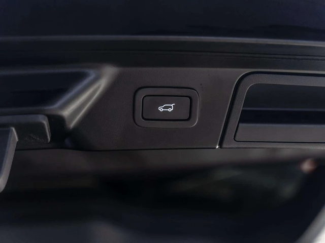 Land Rover Range Rover Velar * S * CARFAX * ЦЕНА ДО БГ - автомобили, коли, обяви за нови и употребявани 16