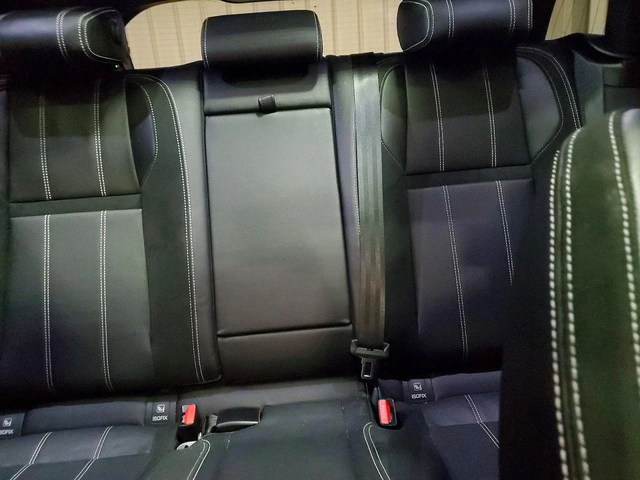 Land Rover Range Rover Velar S* LED* AWD* KEYLESS* - автомобили, коли, обяви за нови и употребявани 9