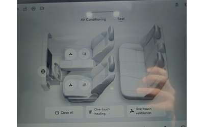 Leapmotor B10 - автомобили, коли, обяви за нови и употребявани 10