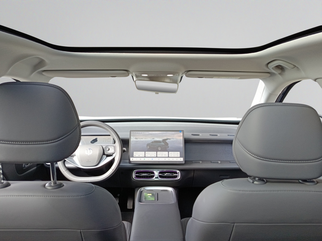 Leapmotor B10 - автомобили, коли, обяви за нови и употребявани 12