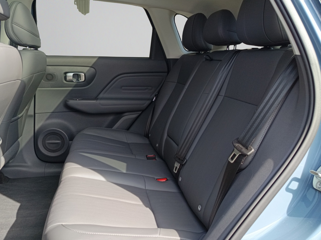 Leapmotor B10 - автомобили, коли, обяви за нови и употребявани 15