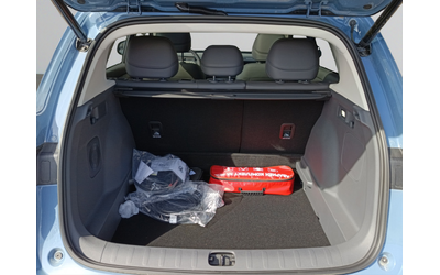 Leapmotor B10 - автомобили, коли, обяви за нови и употребявани 17