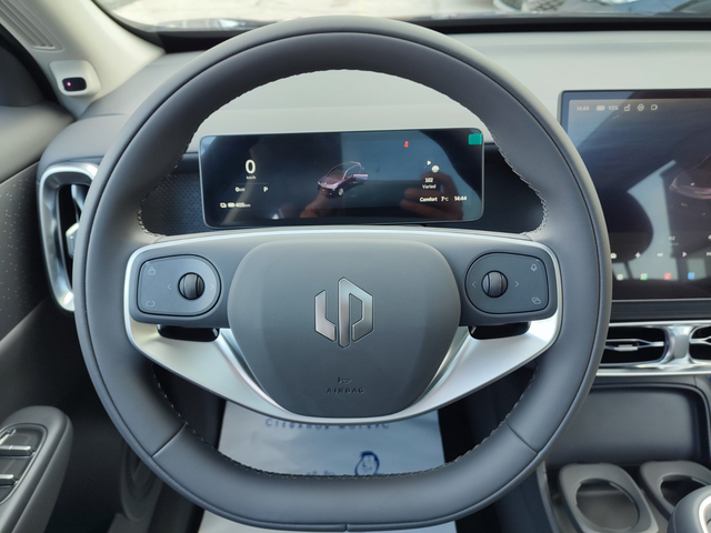 Leapmotor B10 DESIGN BEV 160kW SUV - автомобили, коли, обяви за нови и употребявани 8