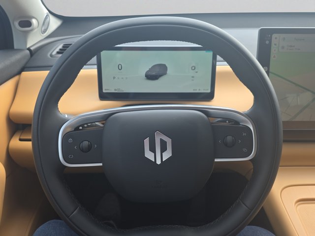 Leapmotor C10 DESIGN BEV AWD 440kW 81,9kWh - автомобили, коли, обяви за нови и употребявани 9