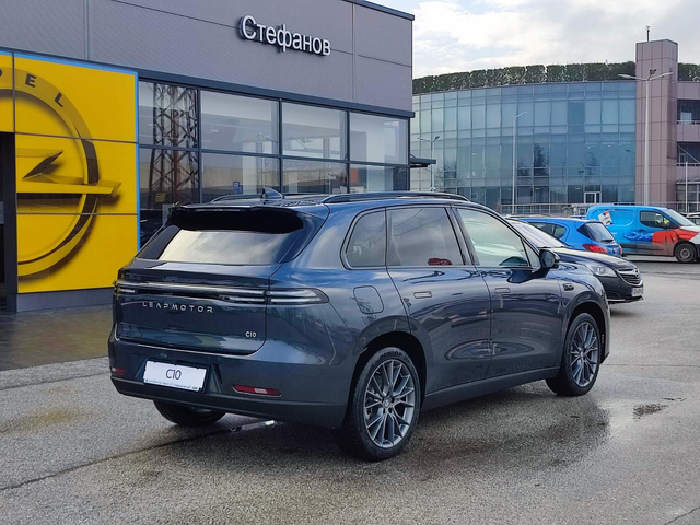 Leapmotor C10 LIFE Hybrid REEV - автомобили, коли, обяви за нови и употребявани 7