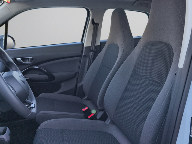 Leapmotor T03 BEV 70kW 37,3kWh - автомобили, коли, обяви за нови и употребявани 4