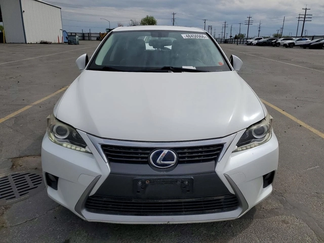 Lexus CT 200h - автомобили, коли, обяви за нови и употребявани 1
