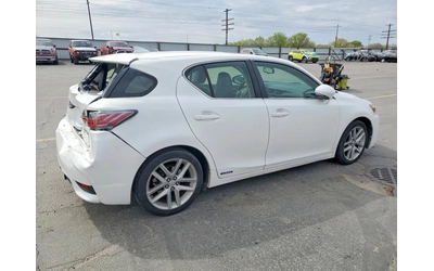 Lexus CT 200h - автомобили, коли, обяви за нови и употребявани 7