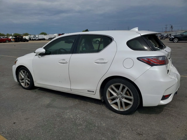Lexus CT 200h - автомобили, коли, обяви за нови и употребявани 9