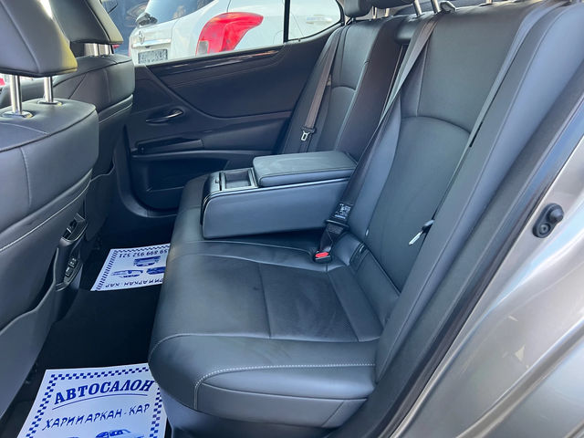 Lexus ES 300 2.5I-HYBRID-FUL-FUL-92000KM-ГАРАНЦИОНЕН - автомобили, коли, обяви за нови и употребявани 13