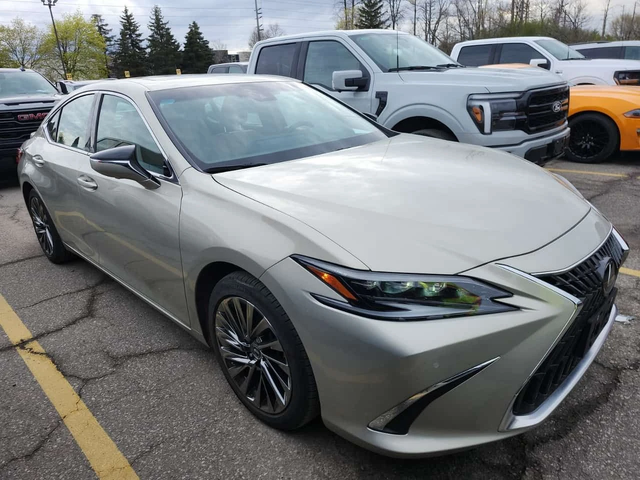 Lexus ES 300 Hybrid * Eдин собственик * Без инциденти * CARFAX - автомобили, коли, обяви за нови и употребявани 1