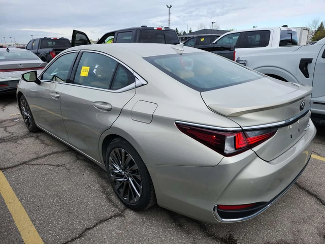 Lexus ES 300 Hybrid * Eдин собственик * Без инциденти * CARFAX - автомобили, коли, обяви за нови и употребявани 3