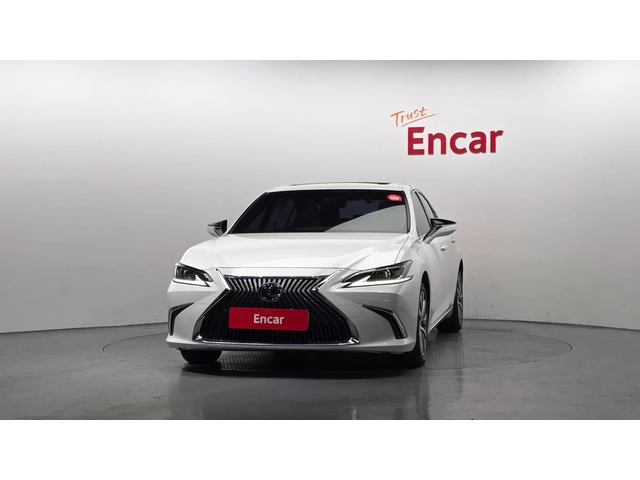 Lexus ES 300 Supreme - автомобили, коли, обяви за нови и употребявани 2