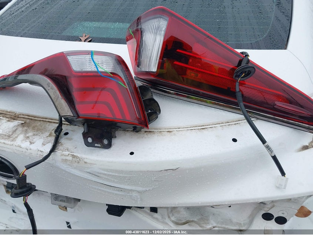 Lexus ES 350 3.5L V-6 DI, DOHC, VVT, 302HP Front Wheel Drive - автомобили, коли, обяви за нови и употребявани 11