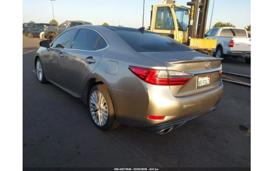 Lexus ES 350 - автомобили, коли, обяви за нови и употребявани 6