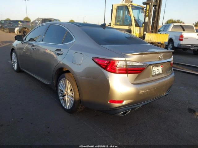 Lexus ES 350 - автомобили, коли, обяви за нови и употребявани 6