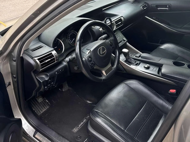 Lexus IS 250 * 4dr Sdn AWD * 2 КЛЮЧА* PANO* KEYLESS* ПОДГРЕВ* - автомобили, коли, обяви за нови и употребявани 4